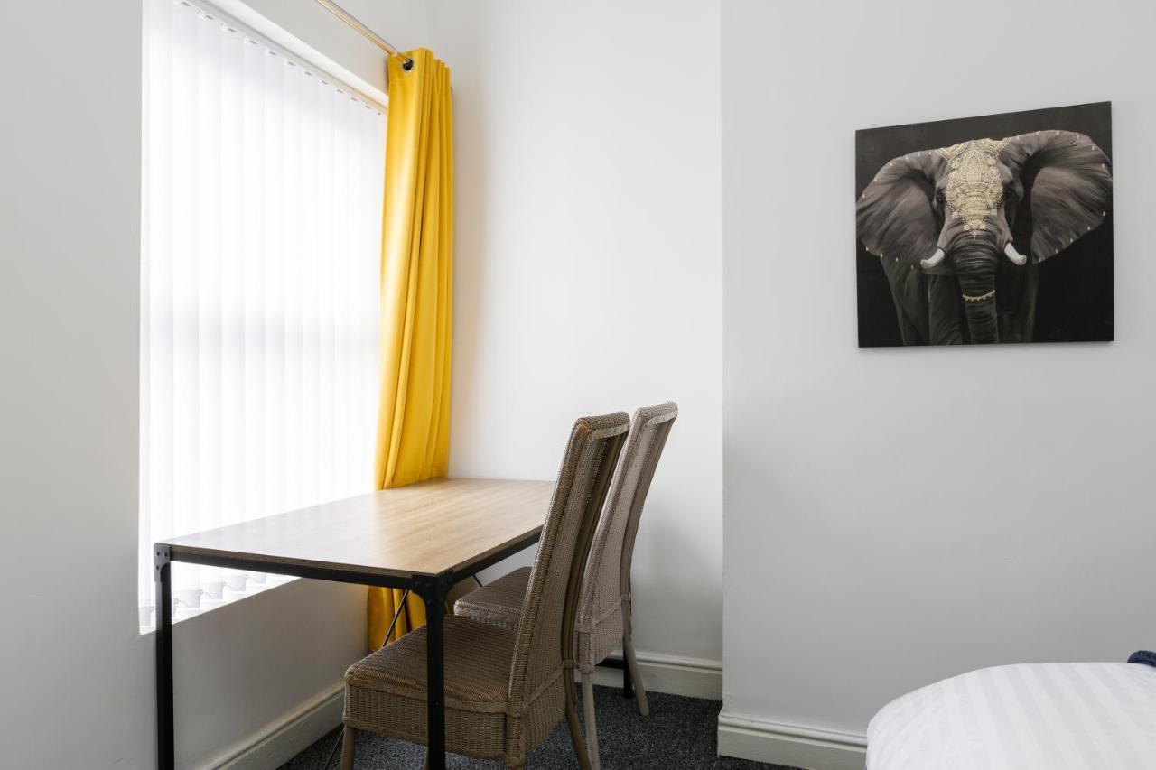 Clayton House - Spacious Home Near Etihad Stadium Manchester Exterior foto